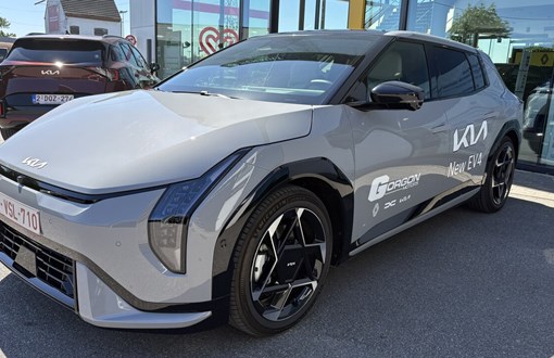 Kia EV4
